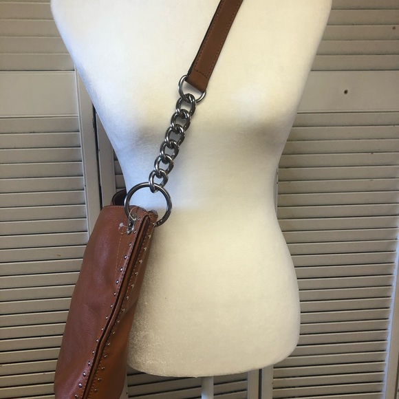 Michael Kors leather hobo bag with silver chain and leather strap. - Picture 6 of 10